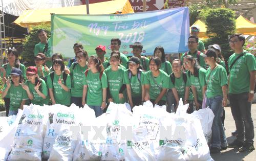 Ngày Trái đất 2018: Nhiều hoạt động nâng cao ý thức về giảm ô nhiễm rác thải nhựa 